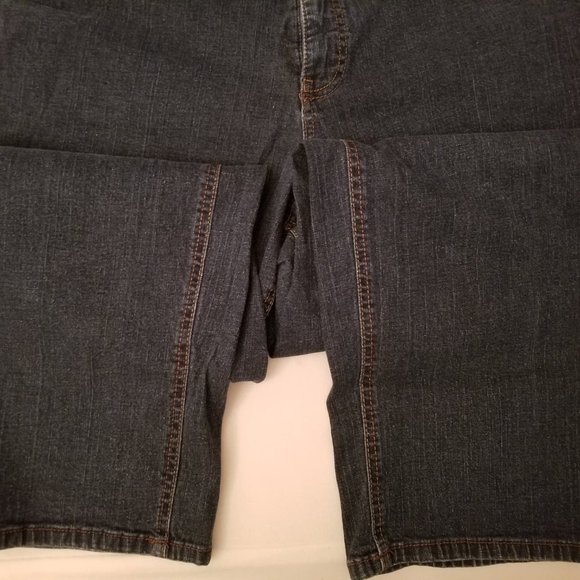 Jeans - Picture 3 of 5